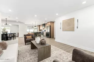 3802 E Mercer Ln, Phoenix, AZ 85028 - Photo 8