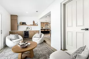 3802 E Mercer Ln, Phoenix, AZ 85028 - Photo 14