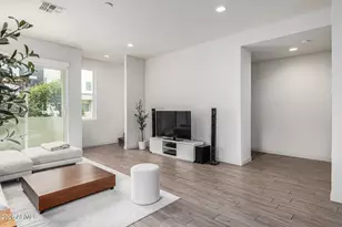 325 E Coronado Rd, Phoenix, AZ 85004 - Photo 4