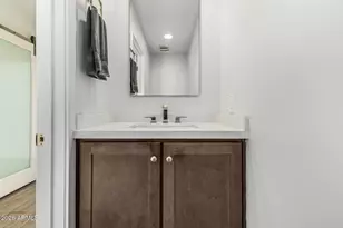 325 E Coronado Rd, Phoenix, AZ 85004 - Photo 22