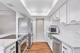 5186 N 83rd St, Scottsdale, AZ 85250 - Photo 8