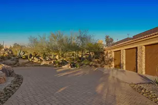 35035 N Whileaway Rd, Carefree, AZ 85377 - Photo 12