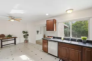 2501 E Dahlia Dr, Phoenix, AZ 85032 - Photo 10