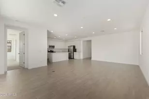 12377 W Pkwy Ln, Avondale, AZ 85323 - Photo 4