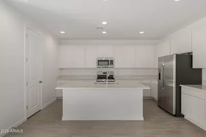 12377 W Parkway Lane, Avondale, AZ 85323 - Photo 2