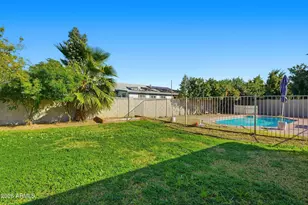 18815 N 22nd Ln, Phoenix, AZ 85027 - Photo 4