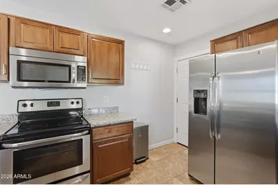 18815 N 22nd Lane, Phoenix, AZ 85027 - Photo 10