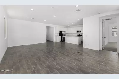 12385 W Parkway Lane, Avondale, AZ 85323 - Photo 8