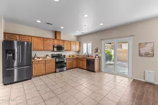 8765 W Surrey Ave, Peoria, AZ 85381 - Photo 16