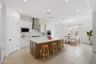 7643 W Hide Trl, Peoria, AZ 85383 - Photo 2