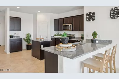 636 W Freedom Street, Florence, AZ 85132 - Photo 2