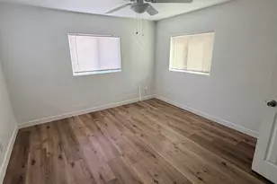 2419 E Oak St, Phoenix, AZ 85008 - Photo 2