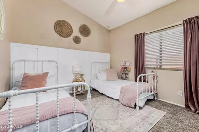 4051 W Desert Hollow Drive, Phoenix, AZ 85083 - Photo 24