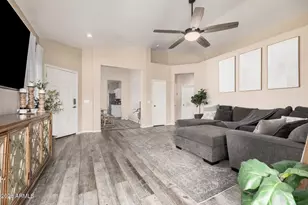 4051 W Desert Hollow Dr, Phoenix, AZ 85083 - Photo 10