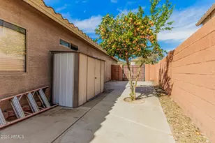 4051 W Desert Hollow Dr, Phoenix, AZ 85083 - Photo 36