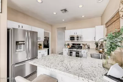 4051 W Desert Hollow Drive, Phoenix, AZ 85083 - Photo 14