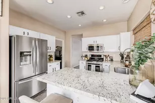 4051 W Desert Hollow Dr, Phoenix, AZ 85083 - Photo 14