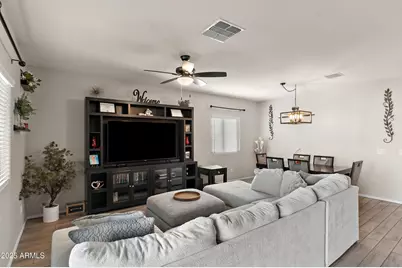 242 W Pacific Drive, Casa Grande, AZ 85122 - Photo 8