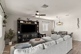 242 W Pacific Dr, Casa Grande, AZ 85122 - Photo 8