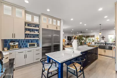 125 E Desert Hills Drive, Phoenix, AZ 85086 - Photo 18