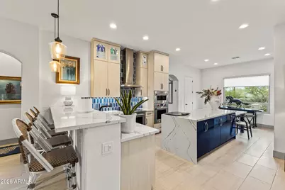 125 E Desert Hills Drive, Phoenix, AZ 85086 - Photo 14