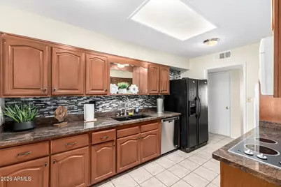 12236 N Pebble Beach Drive, Sun City, AZ 85351 - Photo 8