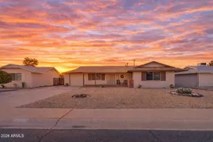 12236 N Pebble Beach Dr, Sun City, AZ 85351 - Photo 32