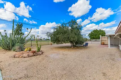 12236 N Pebble Beach Drive, Sun City, AZ 85351 - Photo 32