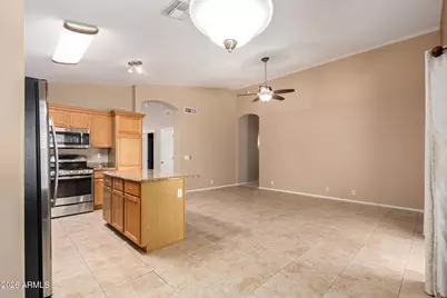 8364 W Stella Way, Glendale, AZ 85305 - Photo 6