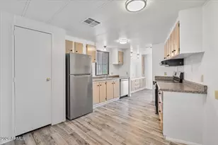 2121 N Center St, Mesa, AZ 85201 - Photo 18