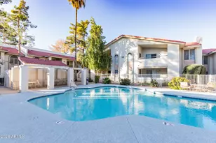 10610 S 48th St, Phoenix, AZ 85044 - Photo 2