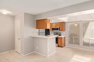 10610 S 48th St, Phoenix, AZ 85044 - Photo 18