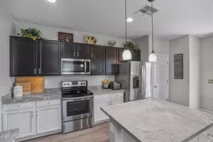 18195 W Ida Ln, Surprise, AZ 85387 - Photo 12