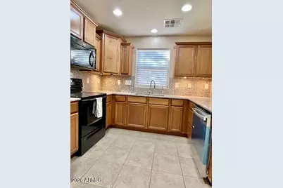 3340 E Franklin Avenue, Gilbert, AZ 85295 - Photo 4