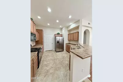 14575 W Mountain View Boulevard #11312, Surprise, AZ 85374 - Photo 6