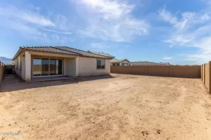 12368 W Pkwy Ln, Avondale, AZ 85323 - Photo 34