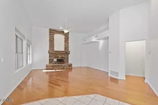 1617 E Tierra Buena Ln, Phoenix, AZ 85022 - Photo 14