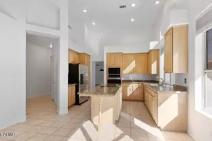 1617 E Tierra Buena Ln, Phoenix, AZ 85022 - Photo 16