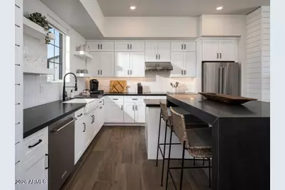 11800 N Greenwich Boulevard #100, Surprise, AZ 85388 - Photo 6