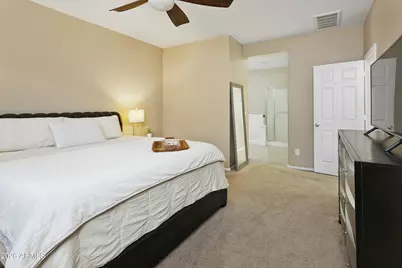 12041 W Cottontail Lane, Peoria, AZ 85383 - Photo 14