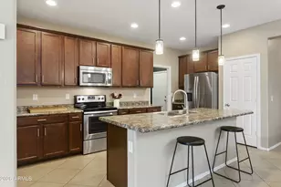 12041 W Cottontail Ln, Peoria, AZ 85383 - Photo 6