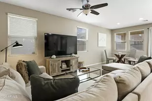 12041 W Cottontail Ln, Peoria, AZ 85383 - Photo 4