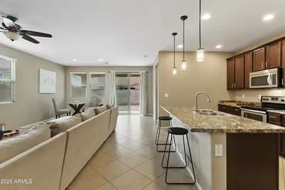 12041 W Cottontail Lane, Peoria, AZ 85383 - Photo 8