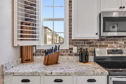 2754 S Harmony Avenue, Gilbert, AZ 85295 - Photo 8