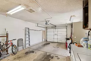 10529 W Wheatridge Dr, Sun City, AZ 85373 - Photo 24