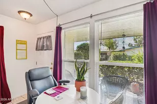 10529 W Wheatridge Dr, Sun City, AZ 85373 - Photo 4