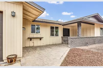 10602 W Cumberland Drive, Sun City, AZ 85351 - Photo 8