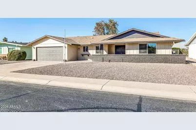 10602 W Cumberland Drive, Sun City, AZ 85351 - Photo 6