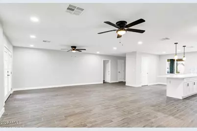 10602 W Cumberland Drive, Sun City, AZ 85351 - Photo 10