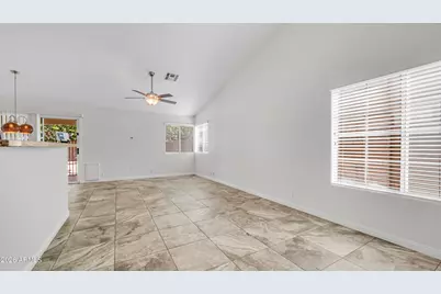 8944 W Fullam Street, Peoria, AZ 85382 - Photo 6